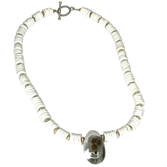Artisan Puka Shell Necklace with Dendritic Agate Pendant - Picture 8 of 8
